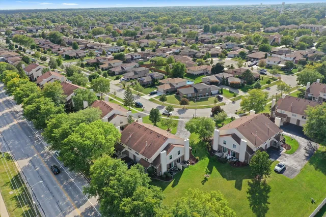 $275,000 | 16011 84th Place, Tinley Park, IL 60487