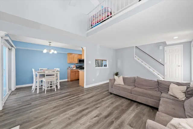 $275,000 | 16011 84th Place, Tinley Park, IL 60487