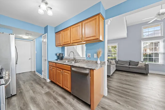 $275,000 | 16011 84th Place, Tinley Park, IL 60487