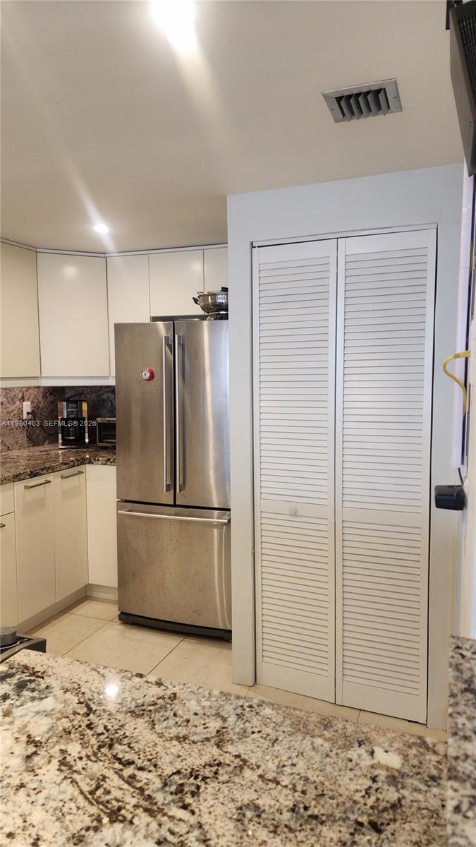 1901 Brickell Avenue, Unit B1407 Miami, FL 33129 - Photo 16 of 37