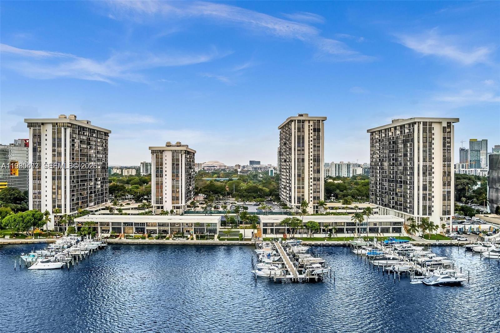 1901 Brickell Avenue, Unit B1407 Miami, FL 33129 - Photo 36 of 37