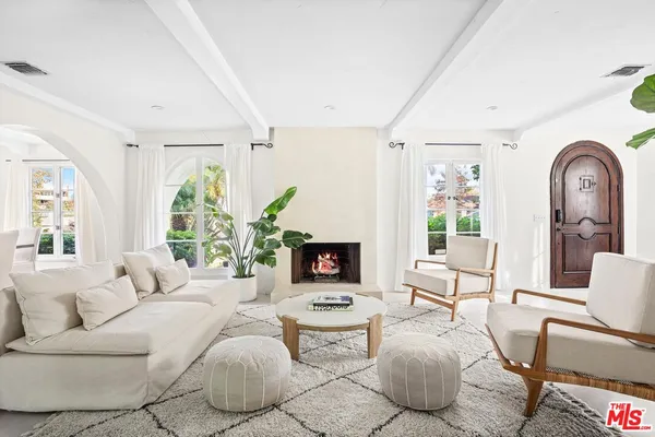 $13,000 | 4267 Murietta Avenue, Sherman Oaks, CA 91423