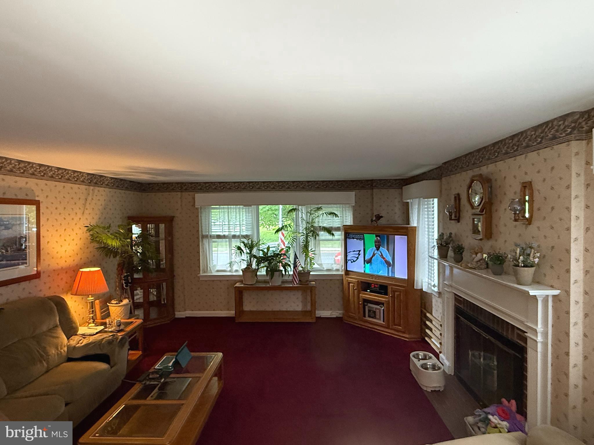 728 Stanbridge Road Drexel Hill, PA 19026 - Photo 2 of 18 Gallery Image 2