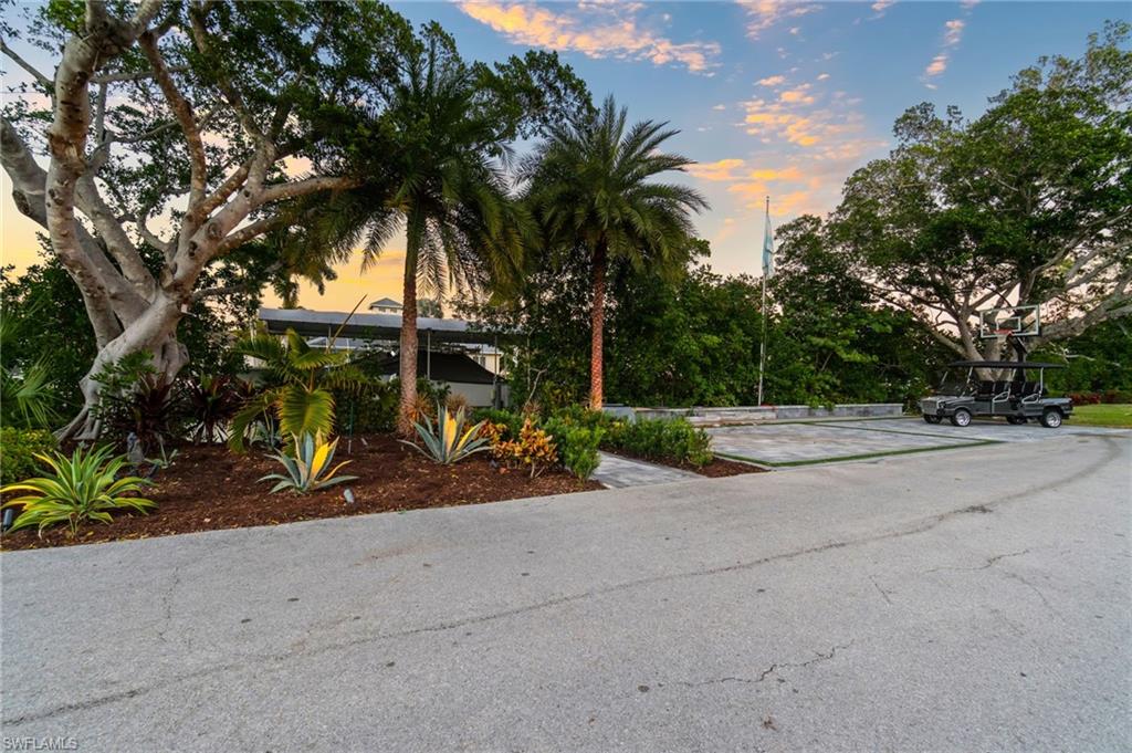 1506 Jewel Naples, FL 34102 - Photo 43 of 49 a view of a park with palm trees