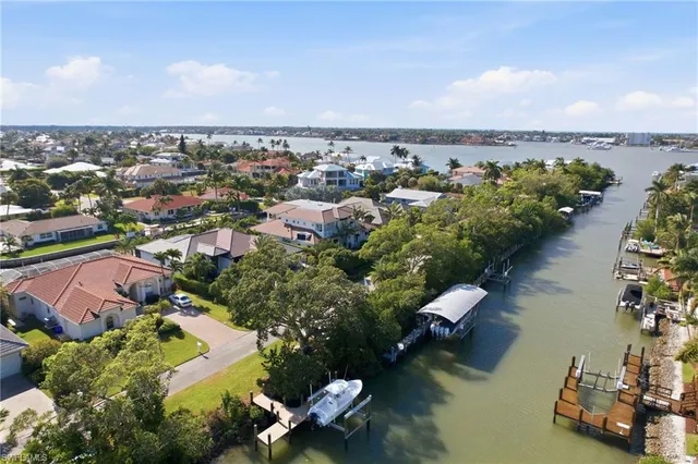 $3,950,000 | 1506 Jewel, Naples, FL 34102