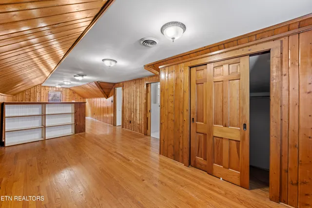 $587,000 | 239 South Magnolia Street, Maryville, TN 37803