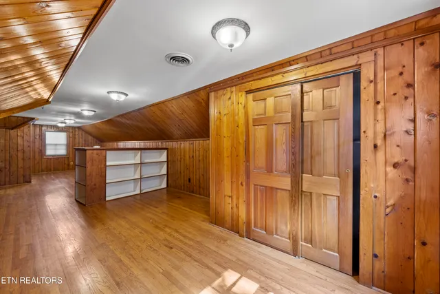 $587,000 | 239 South Magnolia Street, Maryville, TN 37803