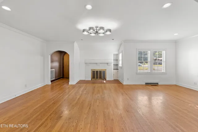 $587,000 | 239 South Magnolia Street, Maryville, TN 37803