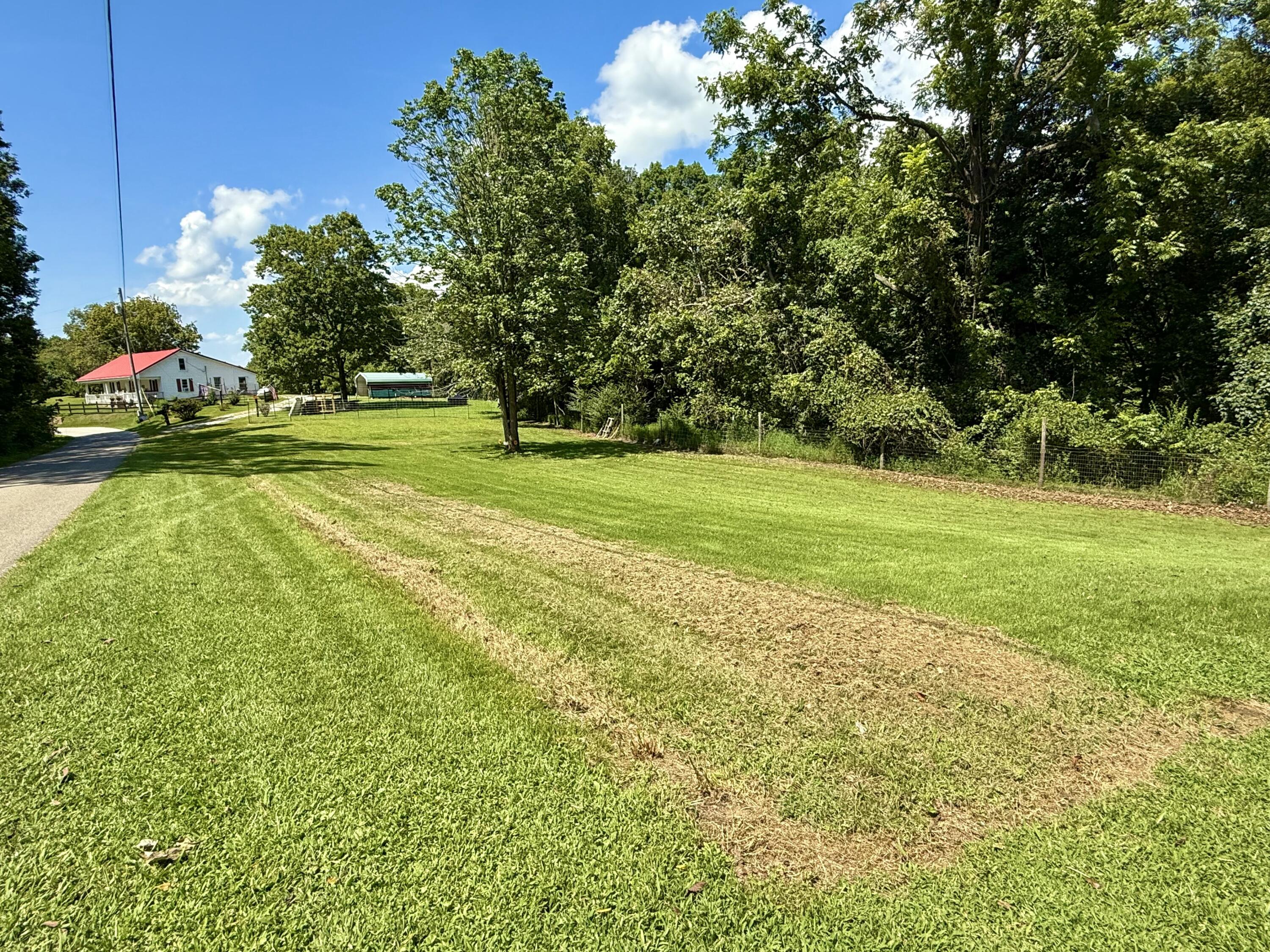 590 Webb Road Irvine, KY 40336 - Photo 2 of 31 21233232-7E04-4577-8663-D5C5896297BA_1_2
