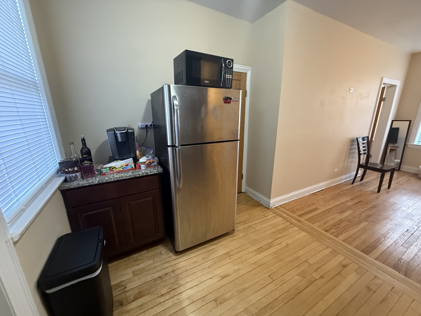 3205 North Central Avenue, Unit 2 Chicago, IL 60641 - Photo 5 of 12
