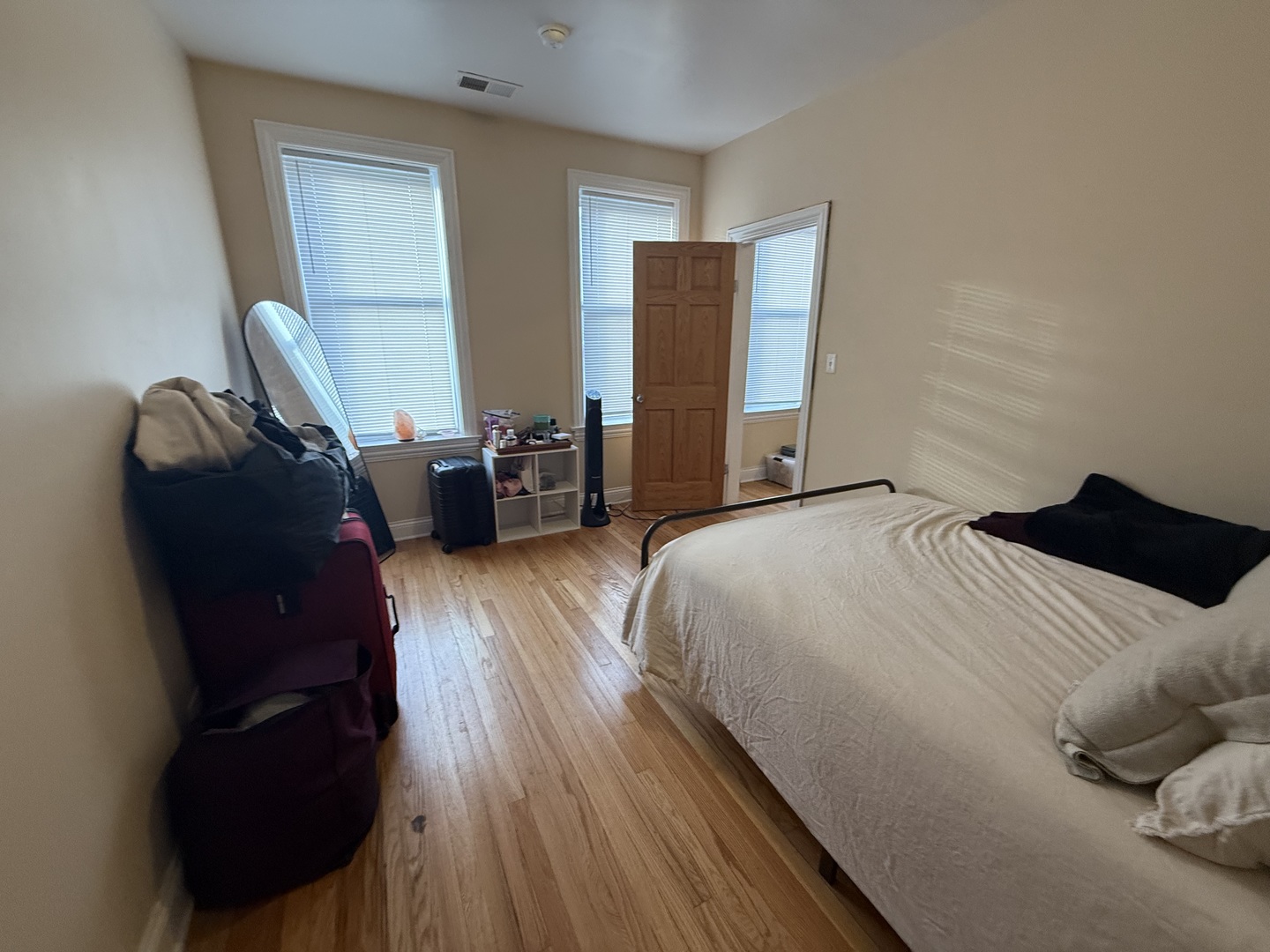 3205 North Central Avenue, Unit 2 Chicago, IL 60641 - Photo 9 of 12