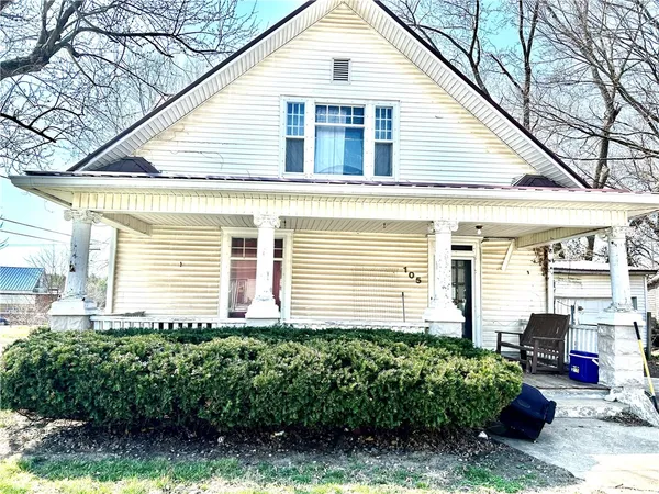 $99,700 | 105 Randall Street, Martinsville, IL 62442