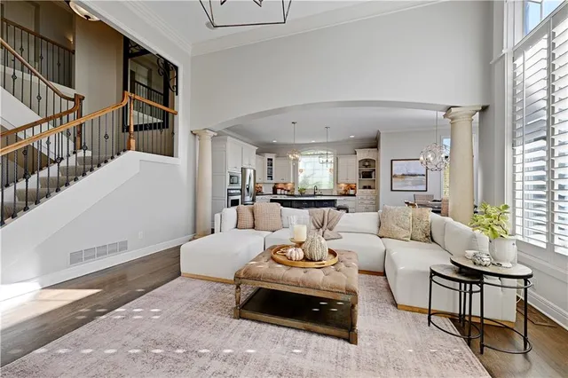 $1,250,000 | 2707 West 139th Street, Leawood, KS 66224