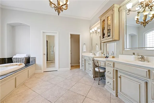 $1,250,000 | 2707 West 139th Street, Leawood, KS 66224