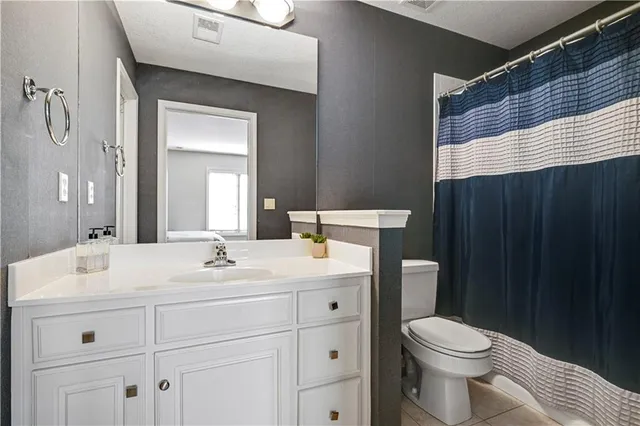 $1,250,000 | 2707 West 139th Street, Leawood, KS 66224