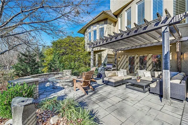 $1,250,000 | 2707 West 139th Street, Leawood, KS 66224