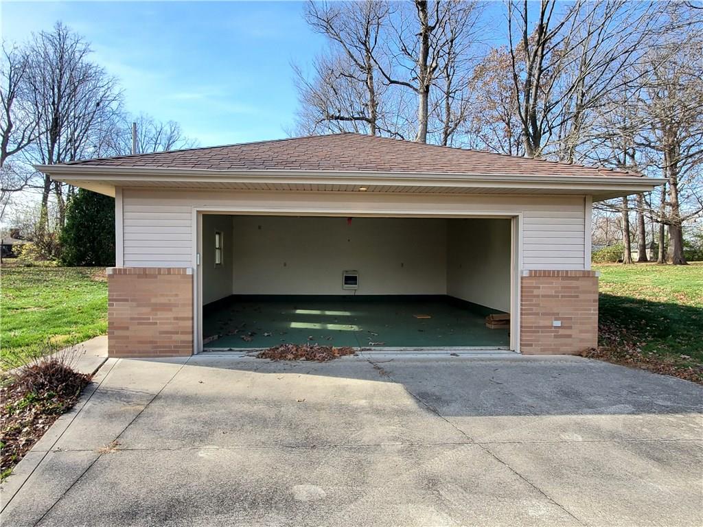 1211 Scatterfield Road Anderson, IN 46012 - Photo 26 of 28