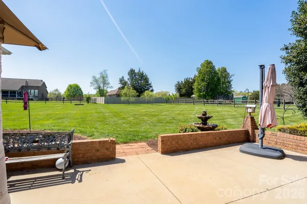 $595,000 | 611 Davis Farm Drive, Salisbury, NC 28147