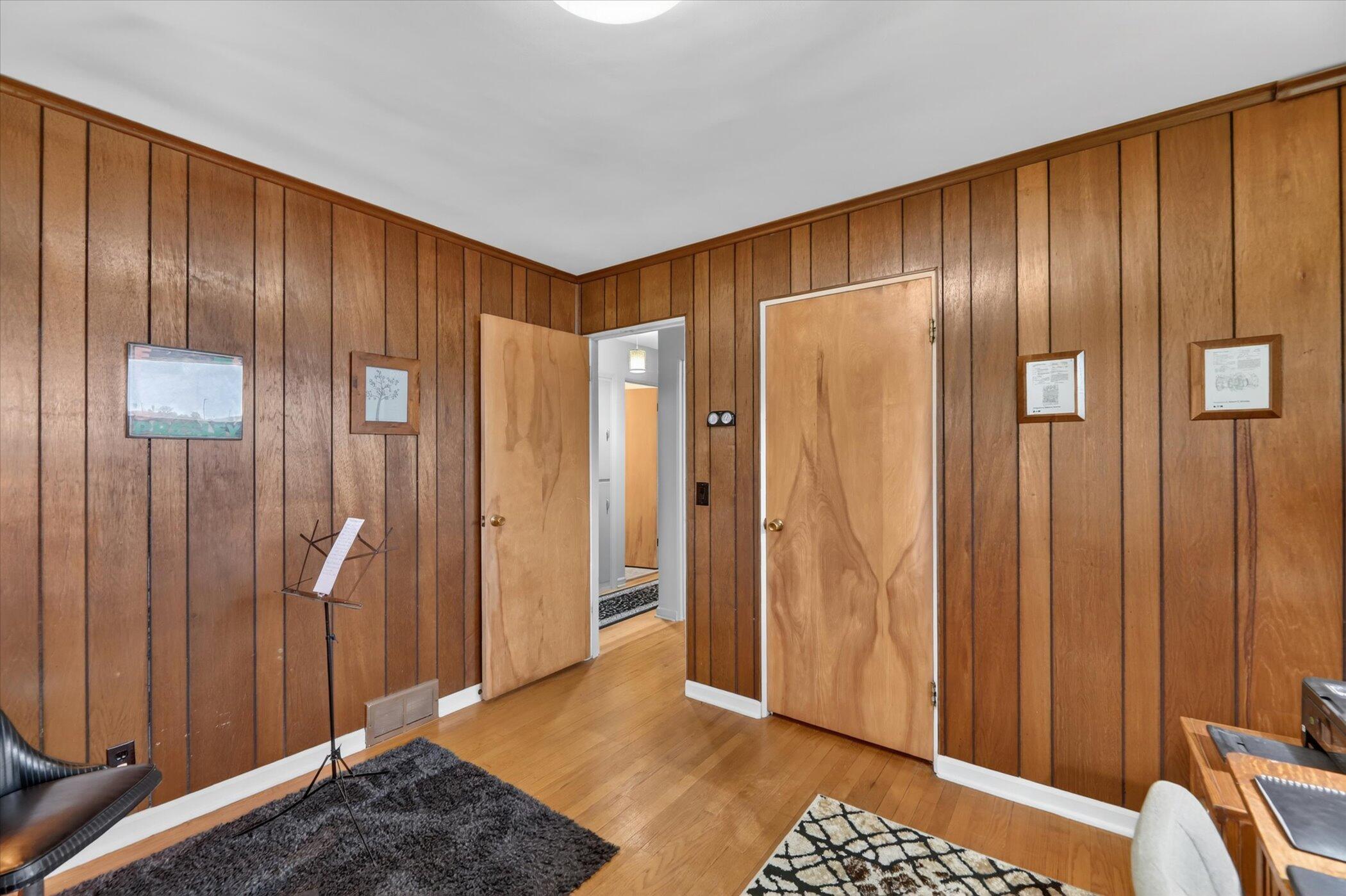 814 North Drake Road Kalamazoo, MI 49006 - Photo 20 of 45 Bed 3