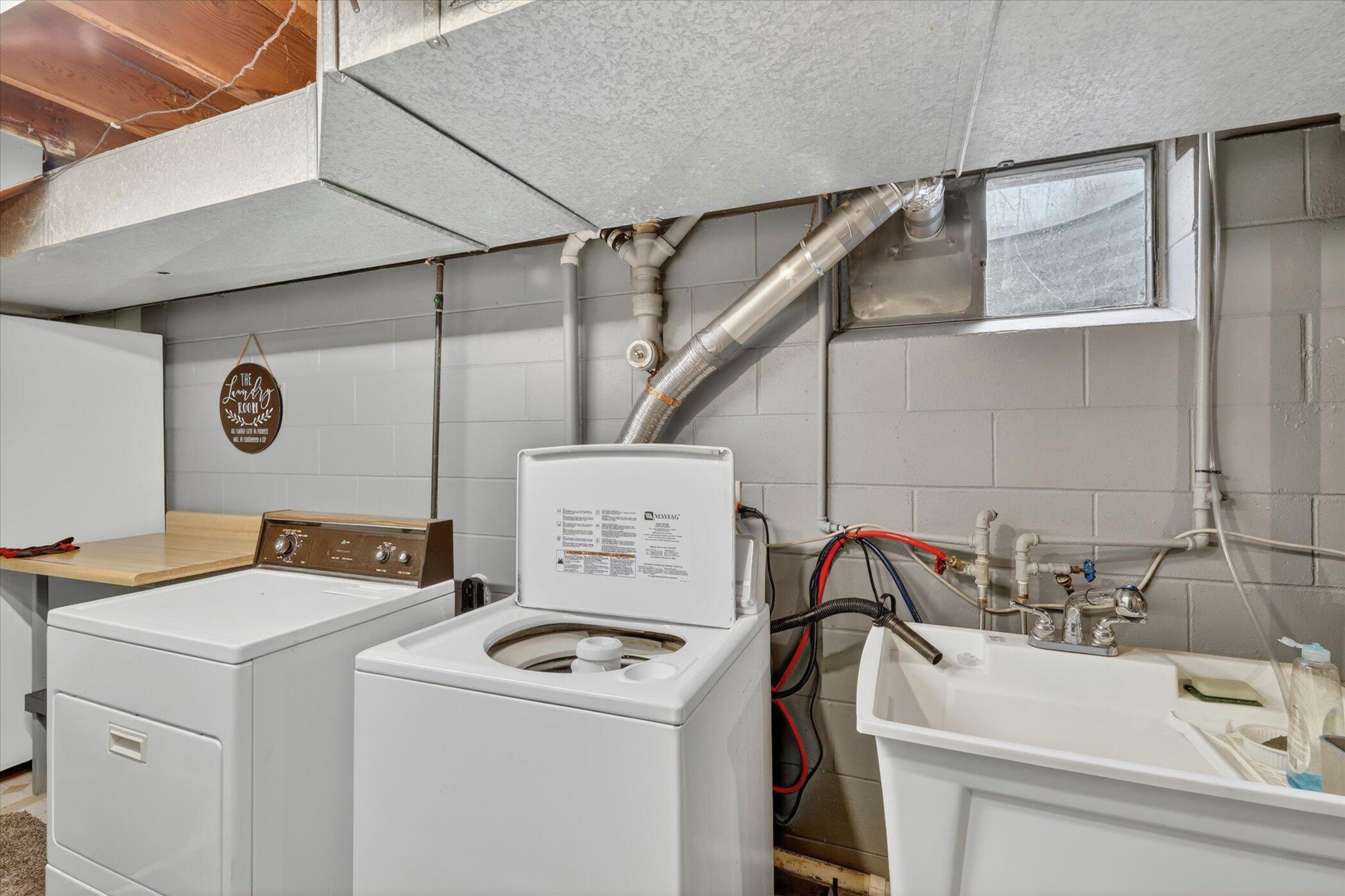 814 North Drake Road Kalamazoo, MI 49006 - Photo 36 of 45 Laundry