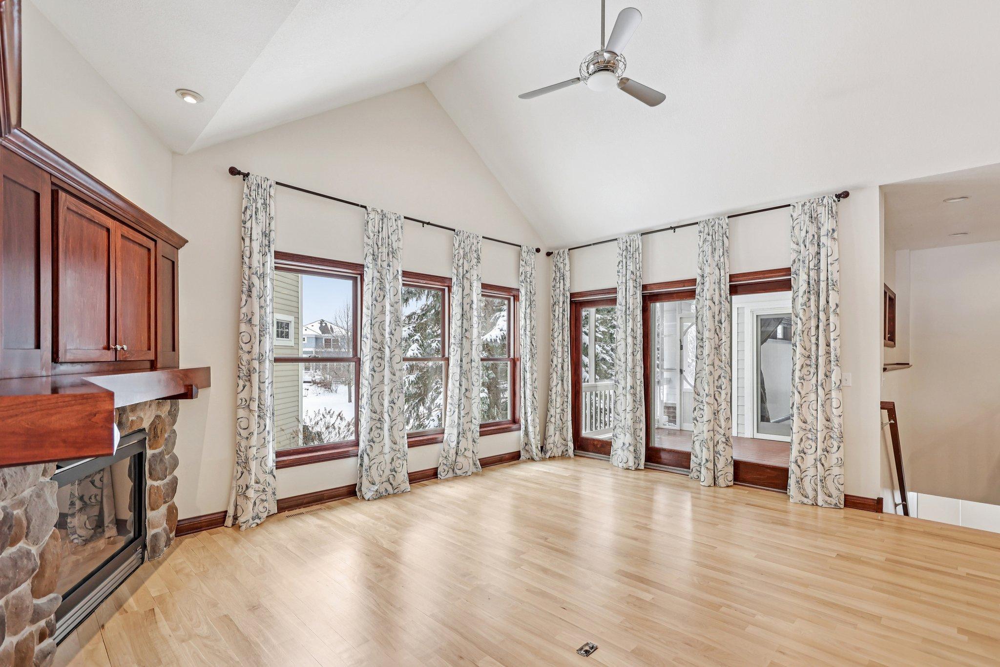 15837 Drawstone Trail Apple Valley, MN 55124 - Photo 5 of 62