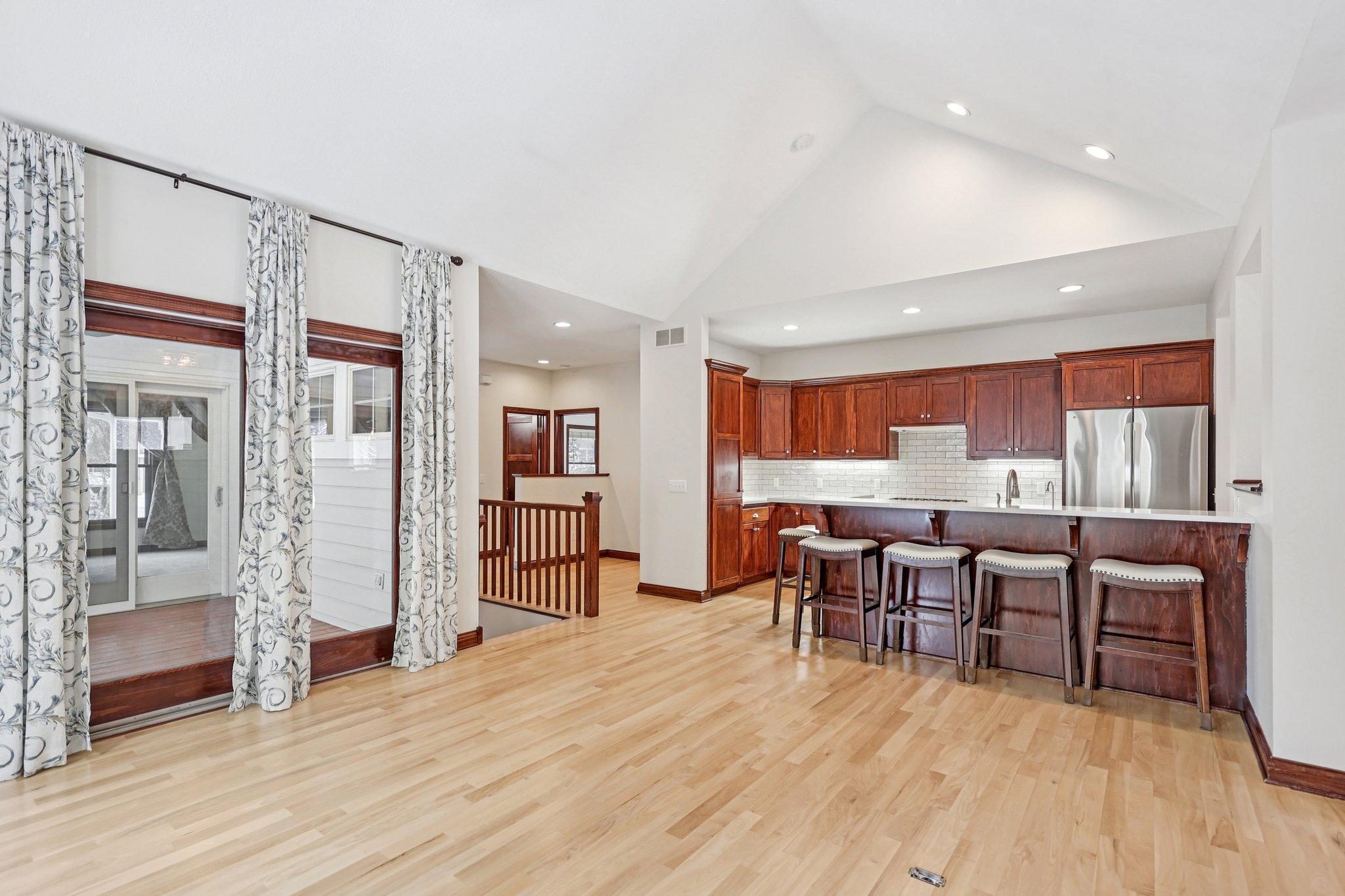 15837 Drawstone Trail Apple Valley, MN 55124 - Photo 6 of 62