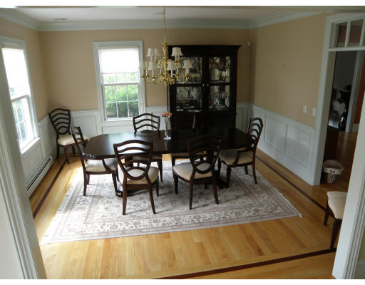 23 Old Barn Road Hanover, MA 02339 - Photo 11 of 14