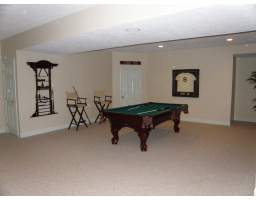 23 Old Barn Road Hanover, MA 02339 - Photo 12 of 14