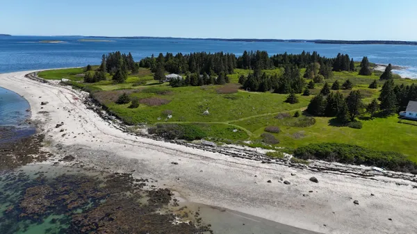 $595,000 | 2 Bar Island, Bernard, ME 04612