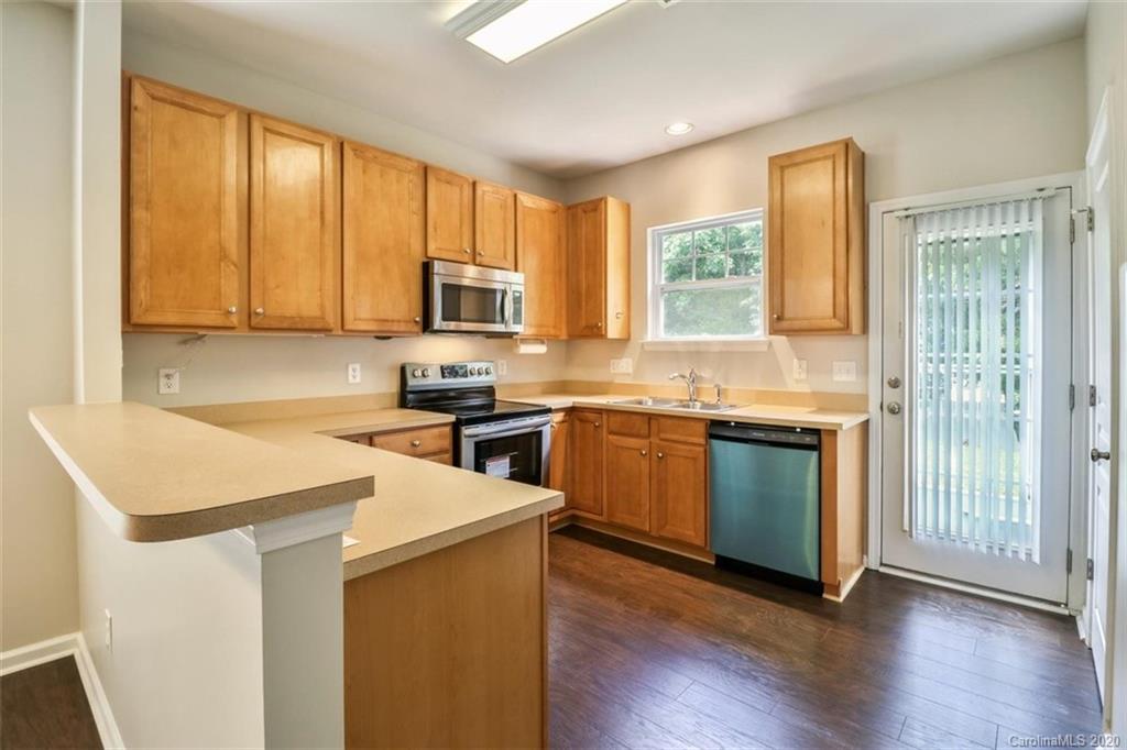 433 Silver Cypress Lane Fort Mill, SC 29708 - Photo 9 of 26 Gallery Image 9