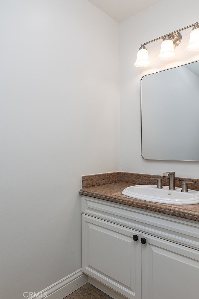 5660 Pine Cone Road La Crescenta, CA 91214 - Photo 17 of 40