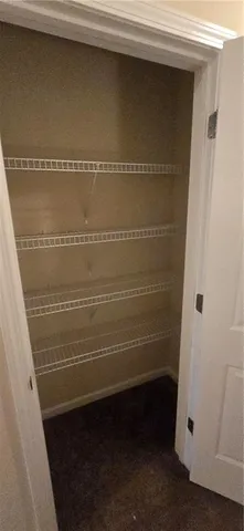 a view of a back yard