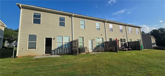 $1,800 | 5831 Taka Lane, Lithonia, GA 30038