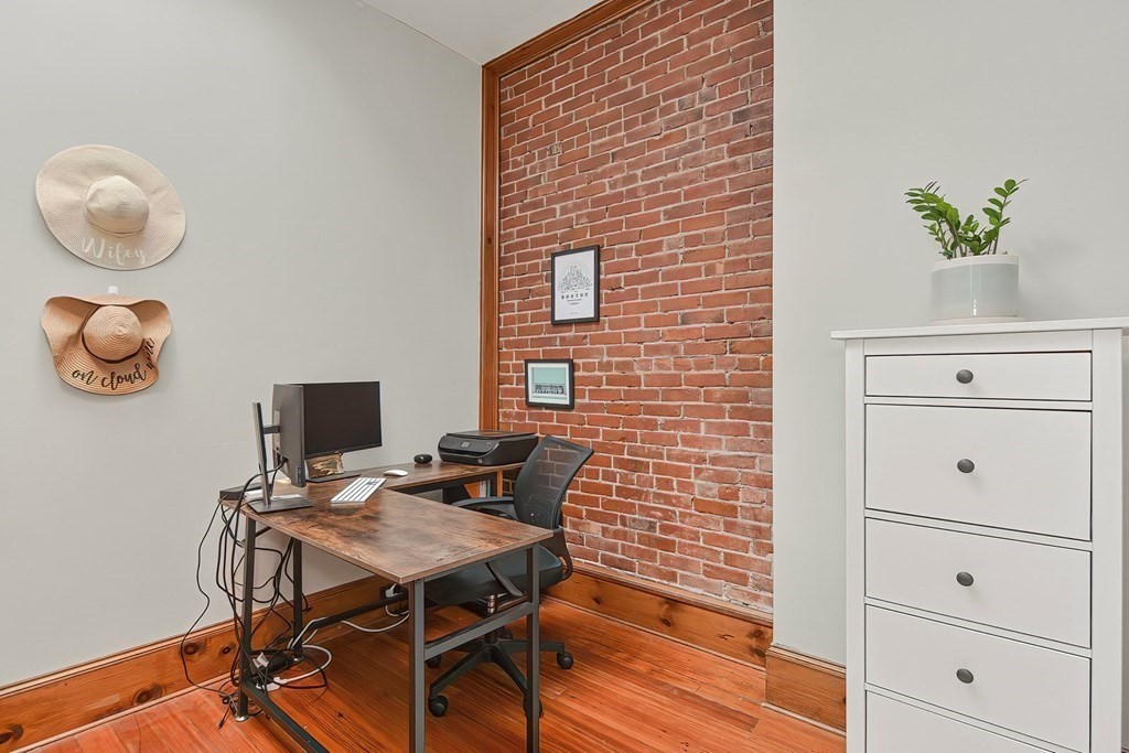 33 Bay State Road, Unit 5 Boston, MA 02215 - Photo 13 of 24 Gallery Image 13
