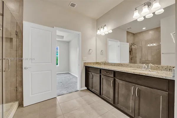 $3,950 | 4764 Eucalyptus Drive, Hollywood, FL 33021
