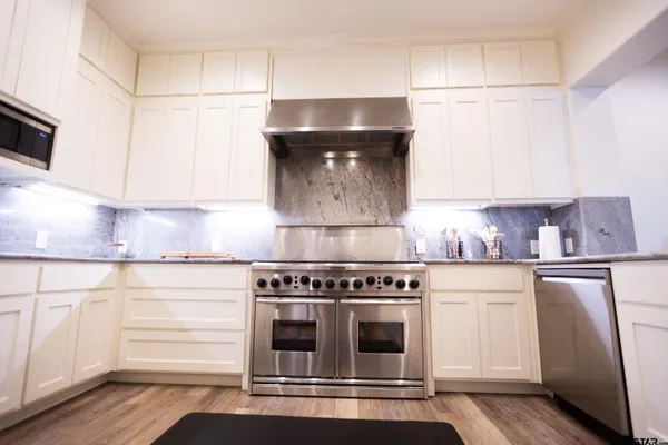 $475,000 | 3367 Cascades Boulevard, Unit 113, Tyler, TX 75709