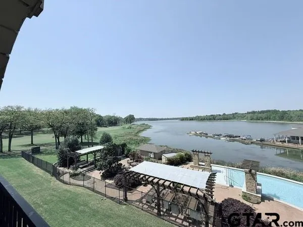 $475,000 | 3367 Cascades Boulevard, Unit 113, Tyler, TX 75709
