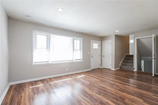 $1,755 | 200 Westside Drive, Belton, MO 64012