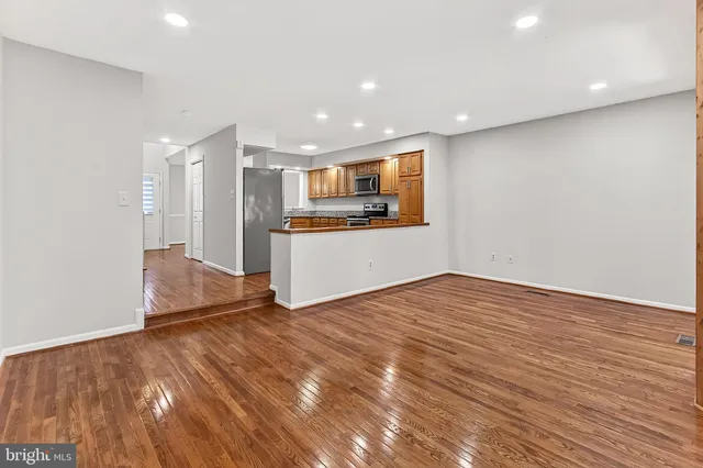 $3,250 | 4021 Lake Glen Road, Fairfax, VA 22033