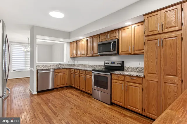 $3,250 | 4021 Lake Glen Road, Fairfax, VA 22033