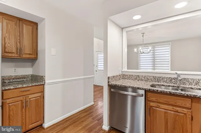 $3,250 | 4021 Lake Glen Road, Fairfax, VA 22033