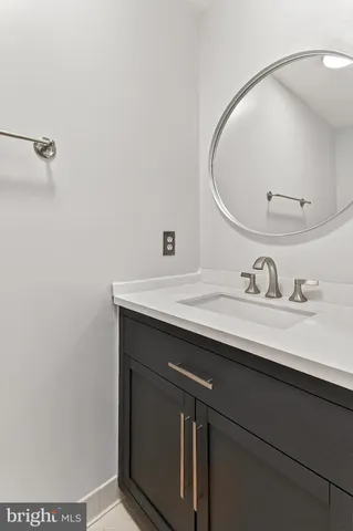 $3,250 | 4021 Lake Glen Road, Fairfax, VA 22033