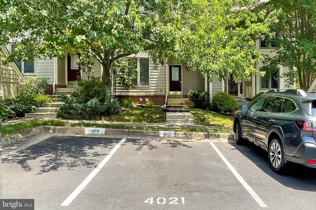 $3,250 | 4021 Lake Glen Road, Fairfax, VA 22033