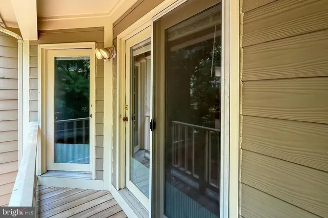 $3,250 | 4021 Lake Glen Road, Fairfax, VA 22033