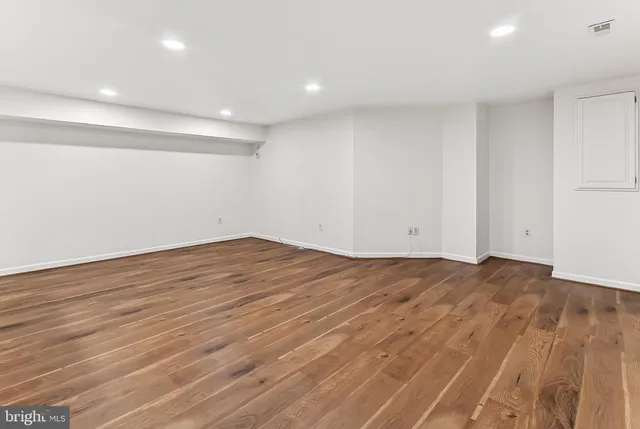 $3,250 | 4021 Lake Glen Road, Fairfax, VA 22033