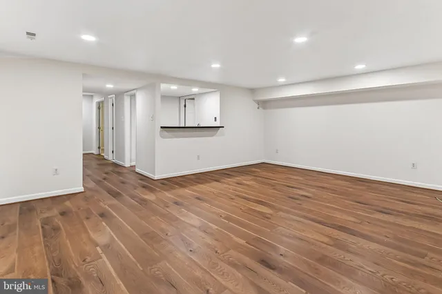 $3,250 | 4021 Lake Glen Road, Fairfax, VA 22033