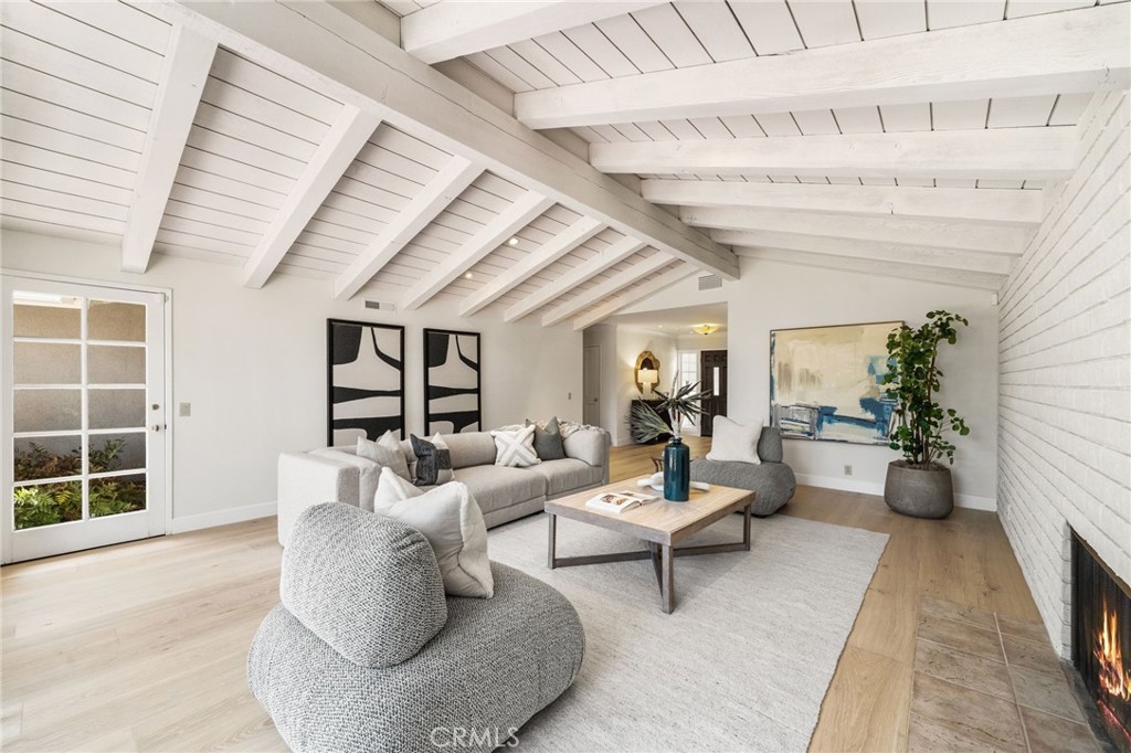 10982 Bent Tree Road North Tustin, CA 92705 - Photo 8 of 42 Gallery Image 8