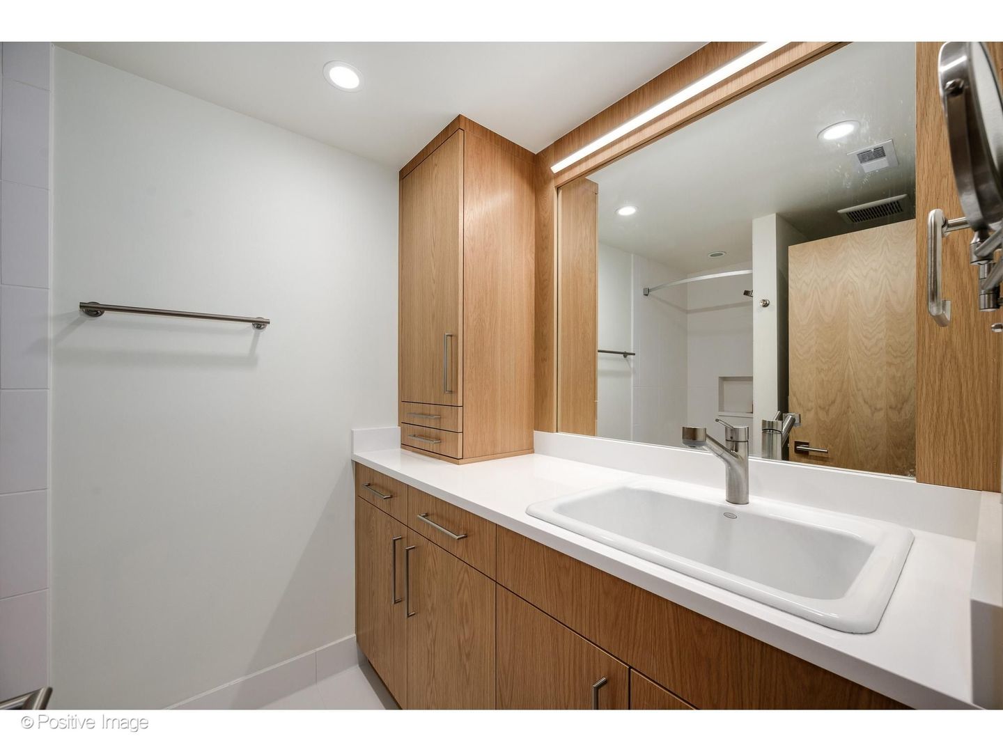 1307 North Sutton Place Chicago, IL 60610 - Photo 41 of 43