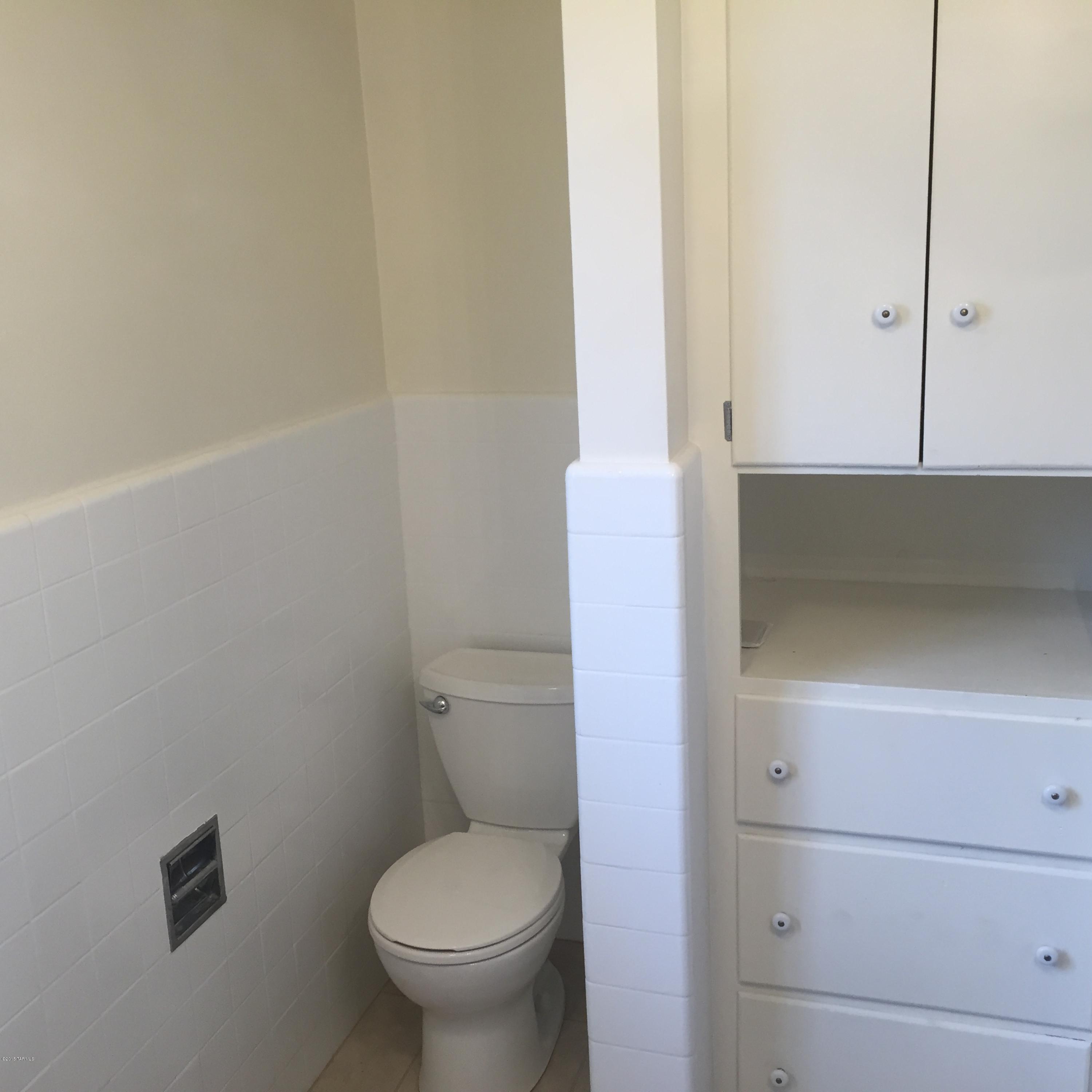 942 East Halcyon Road Tucson, AZ 85719 - Photo 12 of 15