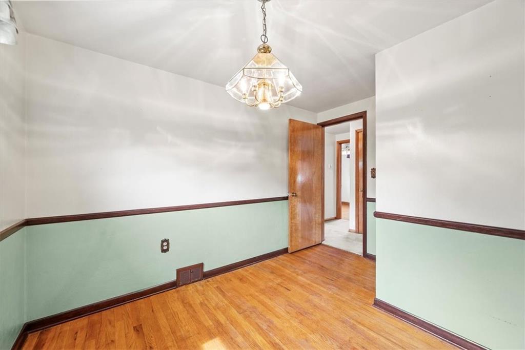 2101 Old Greentree Road Carnegie, PA 15106 - Photo 8 of 24 Gallery Image 8